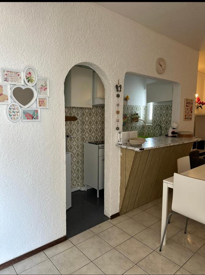 Quarteira Home Beach Ferias Tranquilas A 1Km Da Praia Totalmente Renovado المظهر الخارجي الصورة