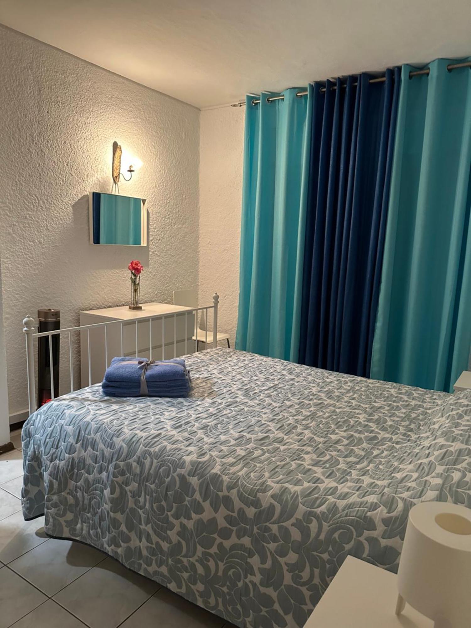 Quarteira Home Beach Ferias Tranquilas A 1Km Da Praia Totalmente Renovado المظهر الخارجي الصورة